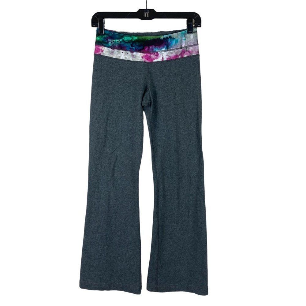 Lululemon Groove Pant Blurred Blossoms Heathered Fossil Flare Yoga Pants *FLAWS* - Picture 1 of 13